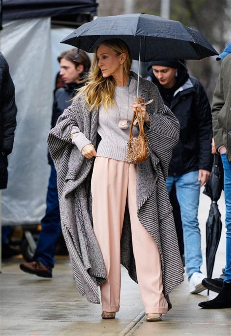 fendi bag carrie bradshaw|carrie bradshaw pink baguette.